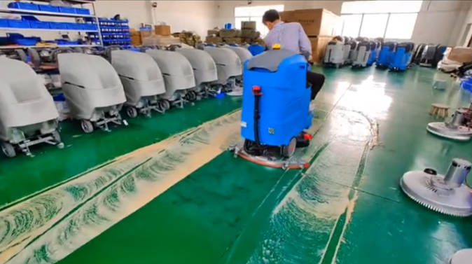 乌兰察布2023年还在用人工的物业保洁不妨试试洗地机吧